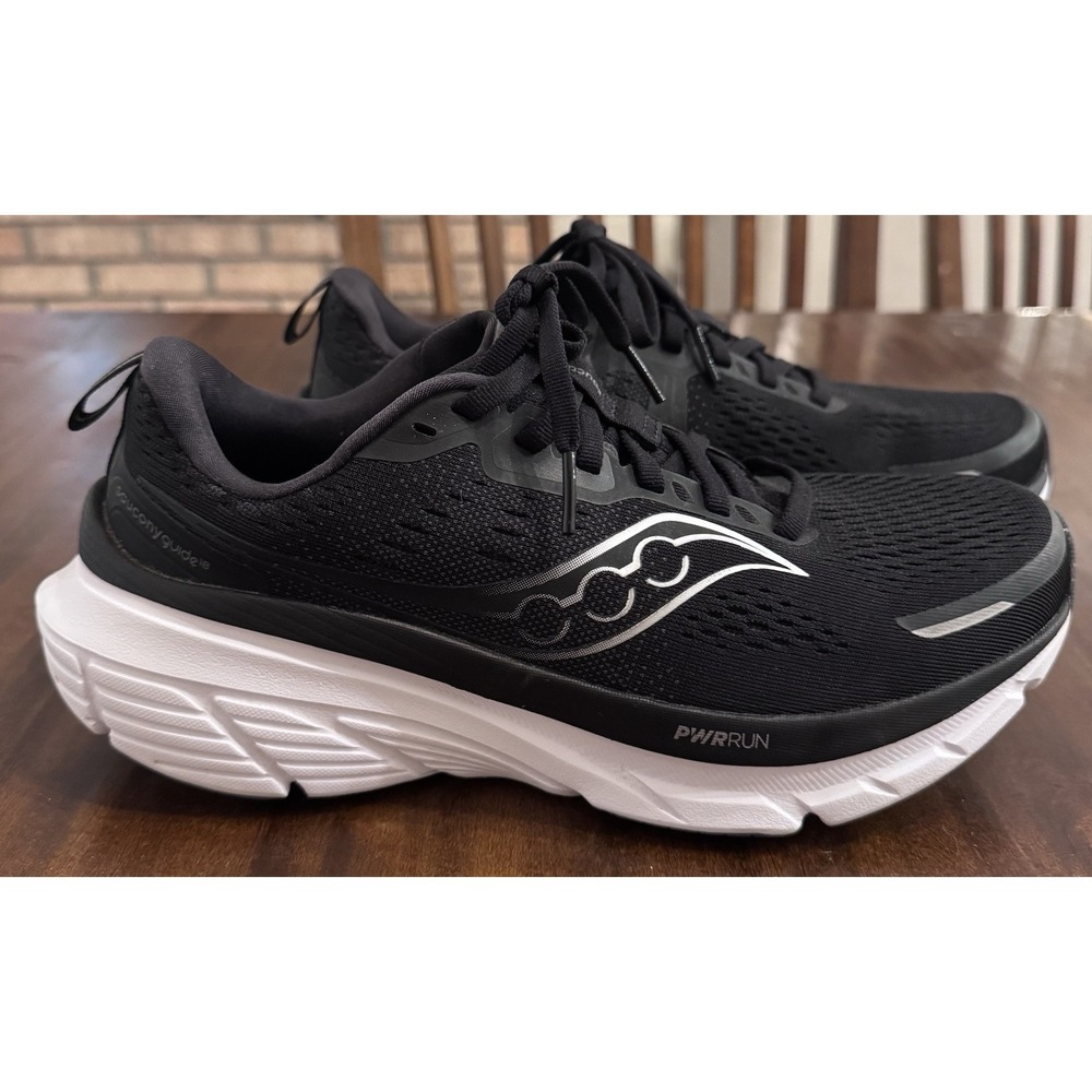 Saucony Guide 18 Women's running shoes  Size 9 Athletic Trainer Black/White